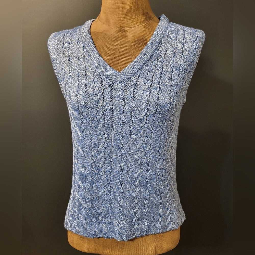 St. John Sport Sleeveless Cable Knit Sweater Vest Porcelain Blue Size P (Sma NWT